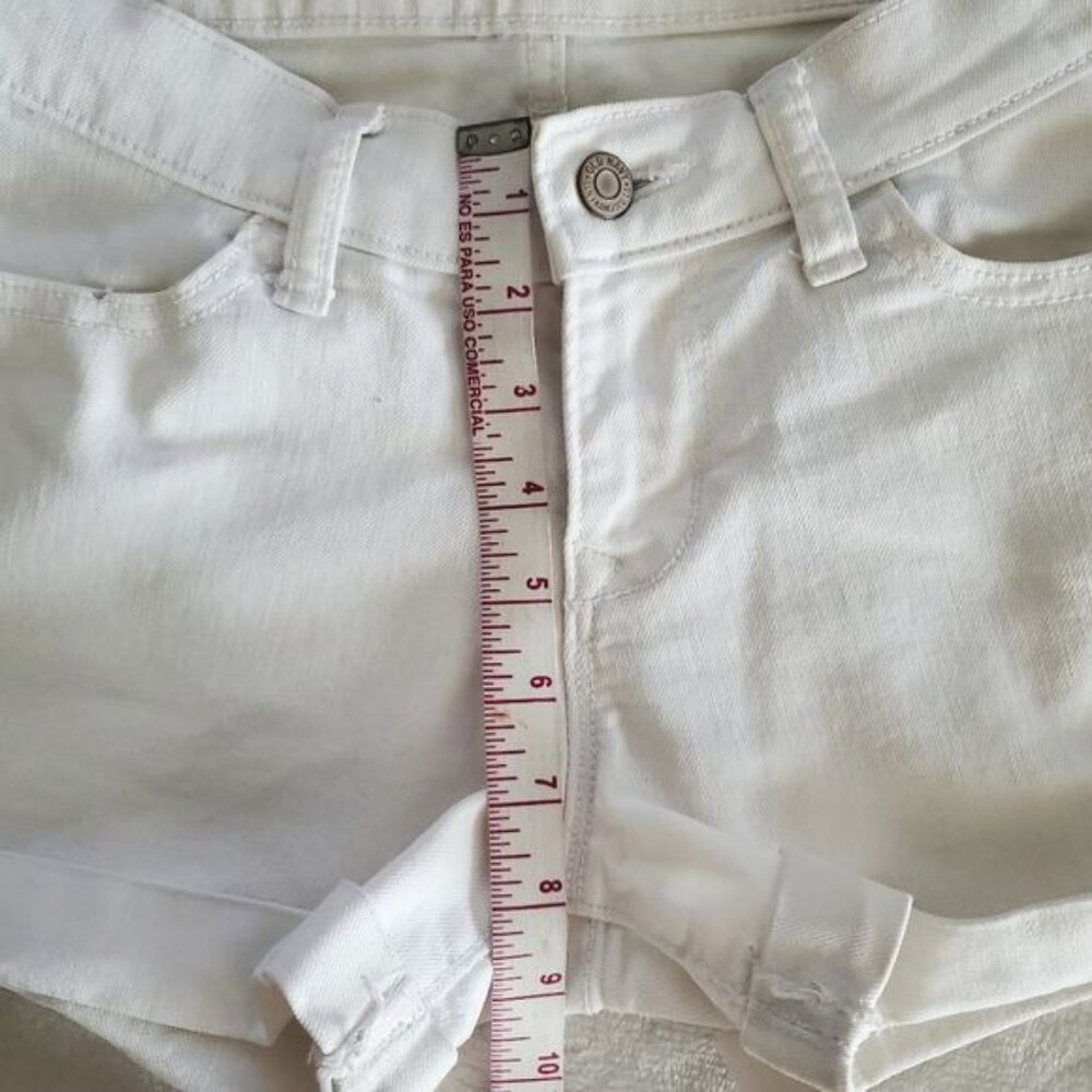 Old Navy womens White denim shorts Size 0 xs Regular midwaist pockets - Picture 4 of 9